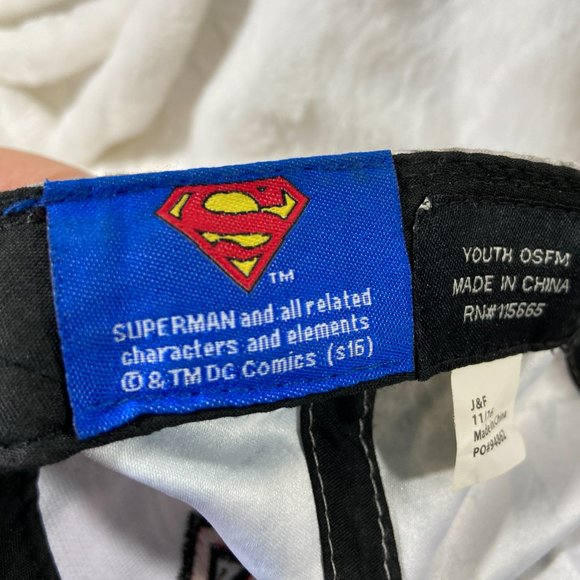 DC Comics Superman Camouflage Youth Snapback Hat - Picture 7 of 8